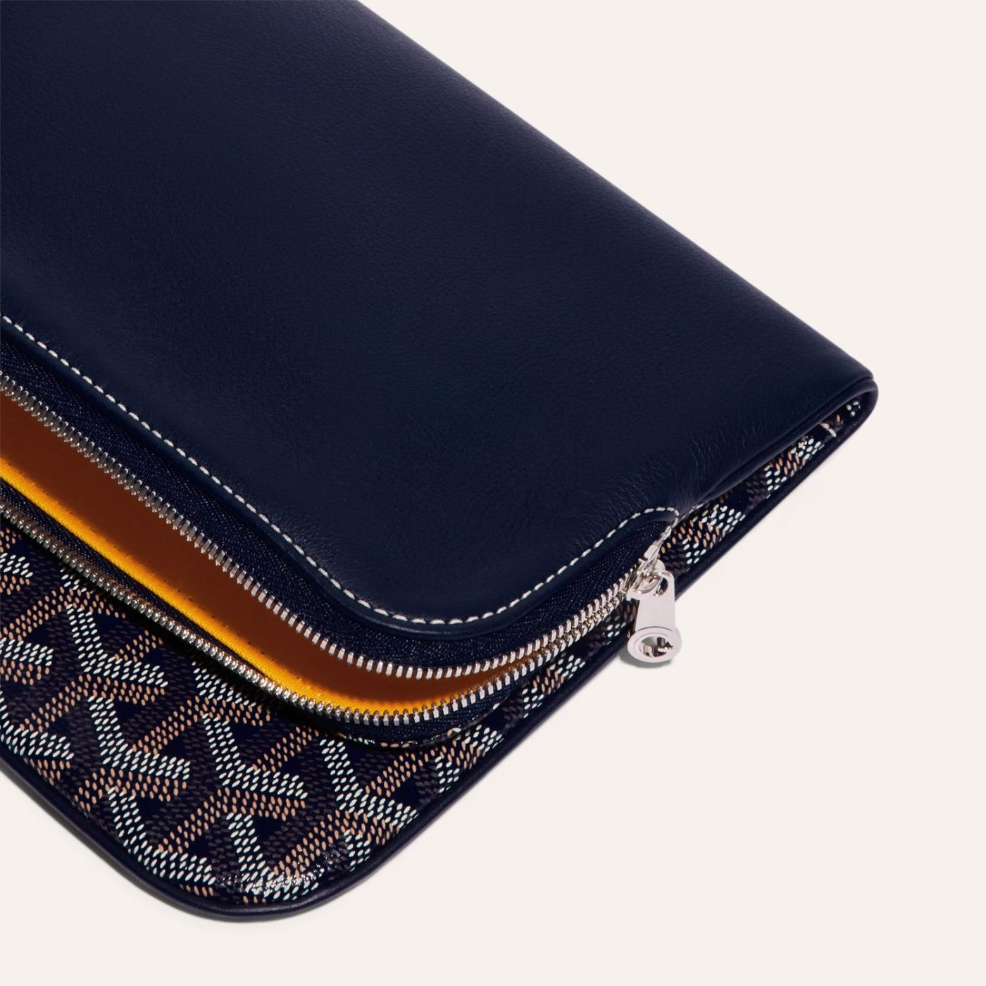 Goyard Sainte-Marie MM Clutch Navy Blue - Image 5